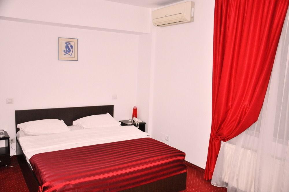 Hotel Pascu Бухарест Экстерьер фото